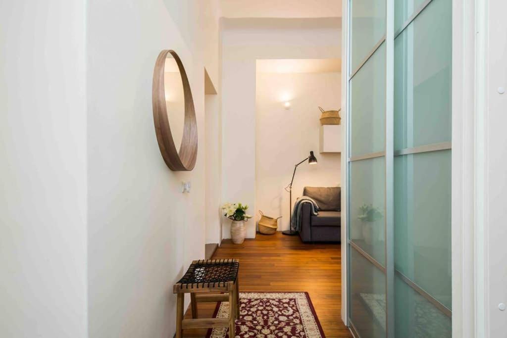 Location, Beautiful And Quiet Old Town Apt. Apartment *